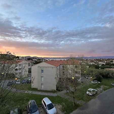 Superbe Duplex Refait A Neuf ! Apartment Hyeres Exterior photo